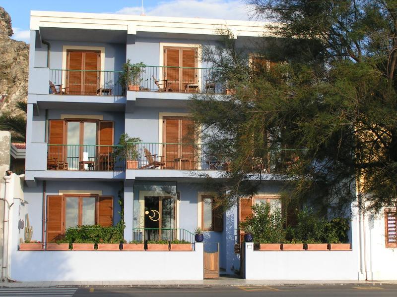 Hotel Esperia Milazzo Bagian luar foto